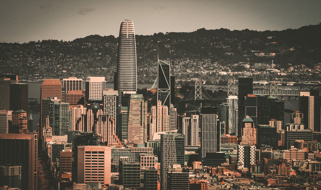 世界杯三个东道主墨加美依次被分至ABD三组，不用参与抽签